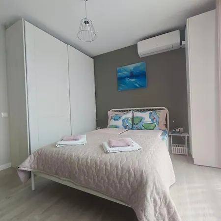 Apartment Central, Brand New With Parking *