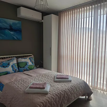 Apartment Central, Brand New With Parking
