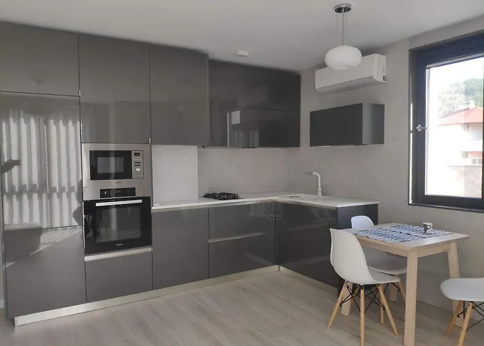 Central, Brand New With Parking Błagojewgrad