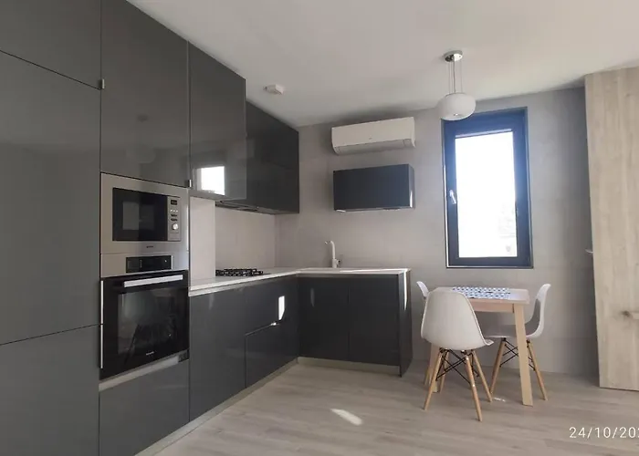 Central, Brand New With Parking Apartament
